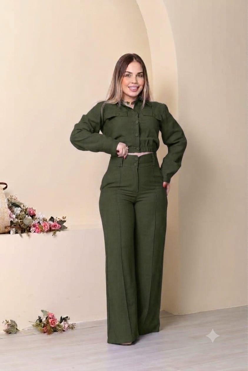 Conjunto Feminino Manga Longa em Alfaiataria